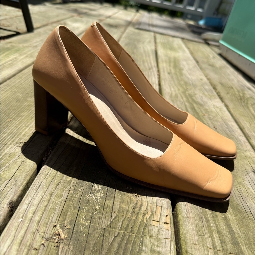 Vintage Coach Tan Women's Heels